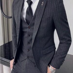 English Laundry Charcoal Pinstripe Three-Piece Suit